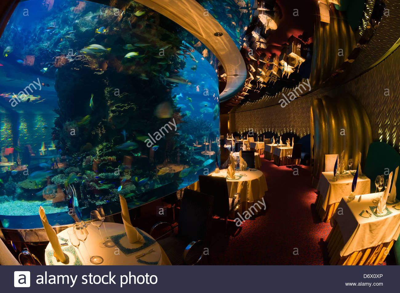 Das Unterwasser Unter Dem Motto Al Mahara Restaurant Im Burj