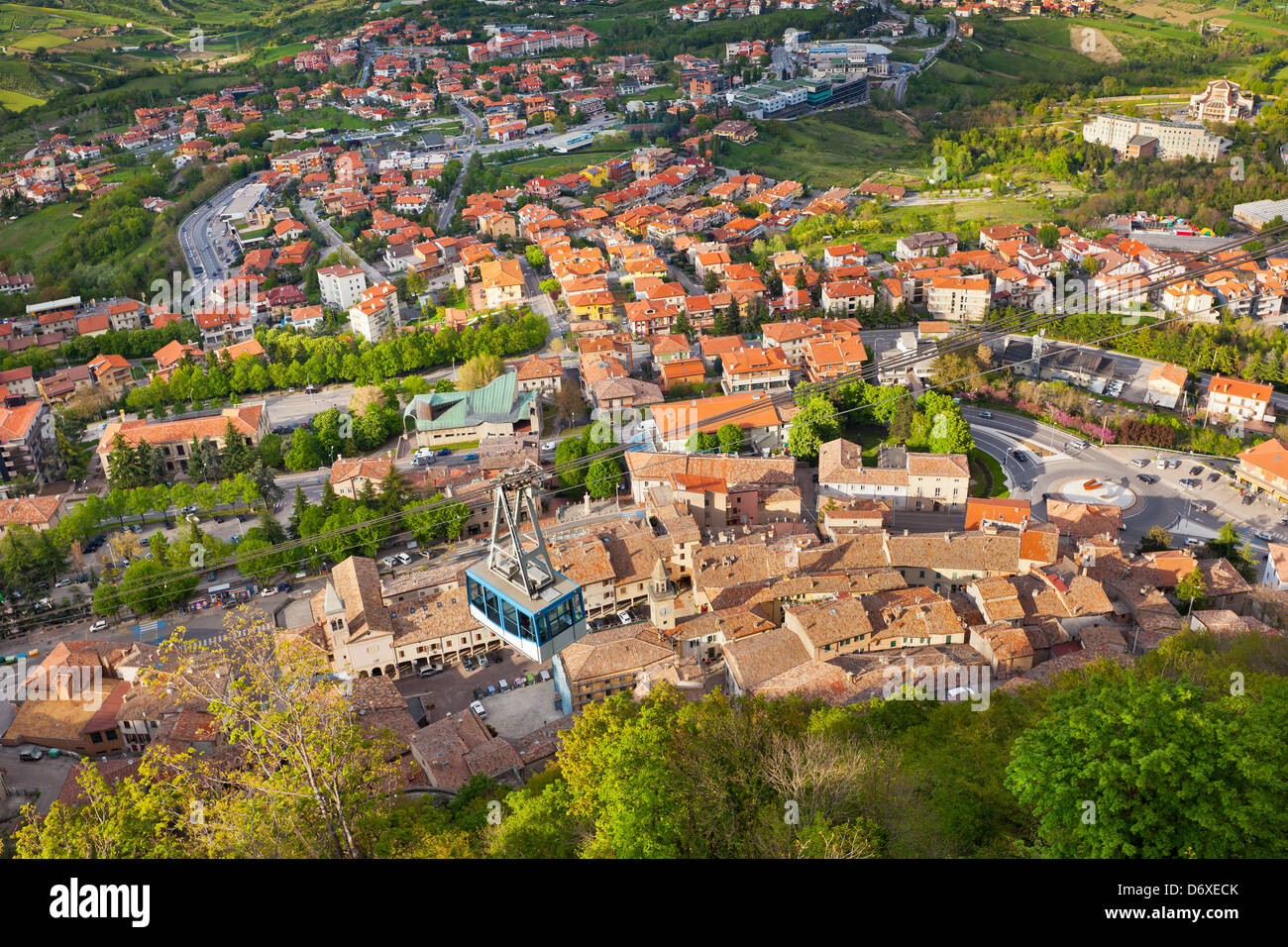 Seilbahn am Berg Titano, San Marino. Horizontalen Schuss Stockfoto