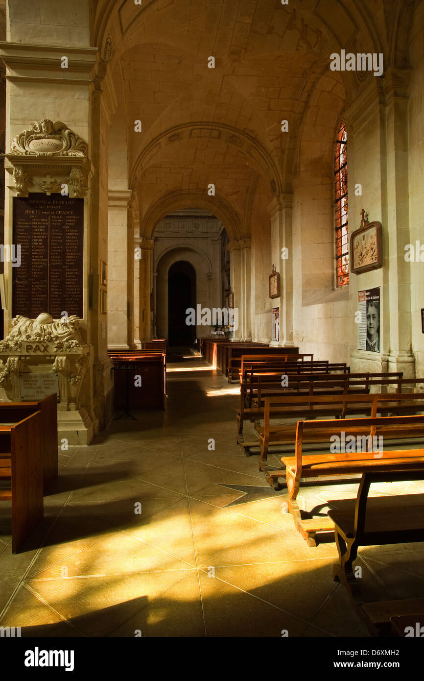 Eglise Notre-Dame-de-l'Assumption in der Stadt von Richelieu. Stockfoto