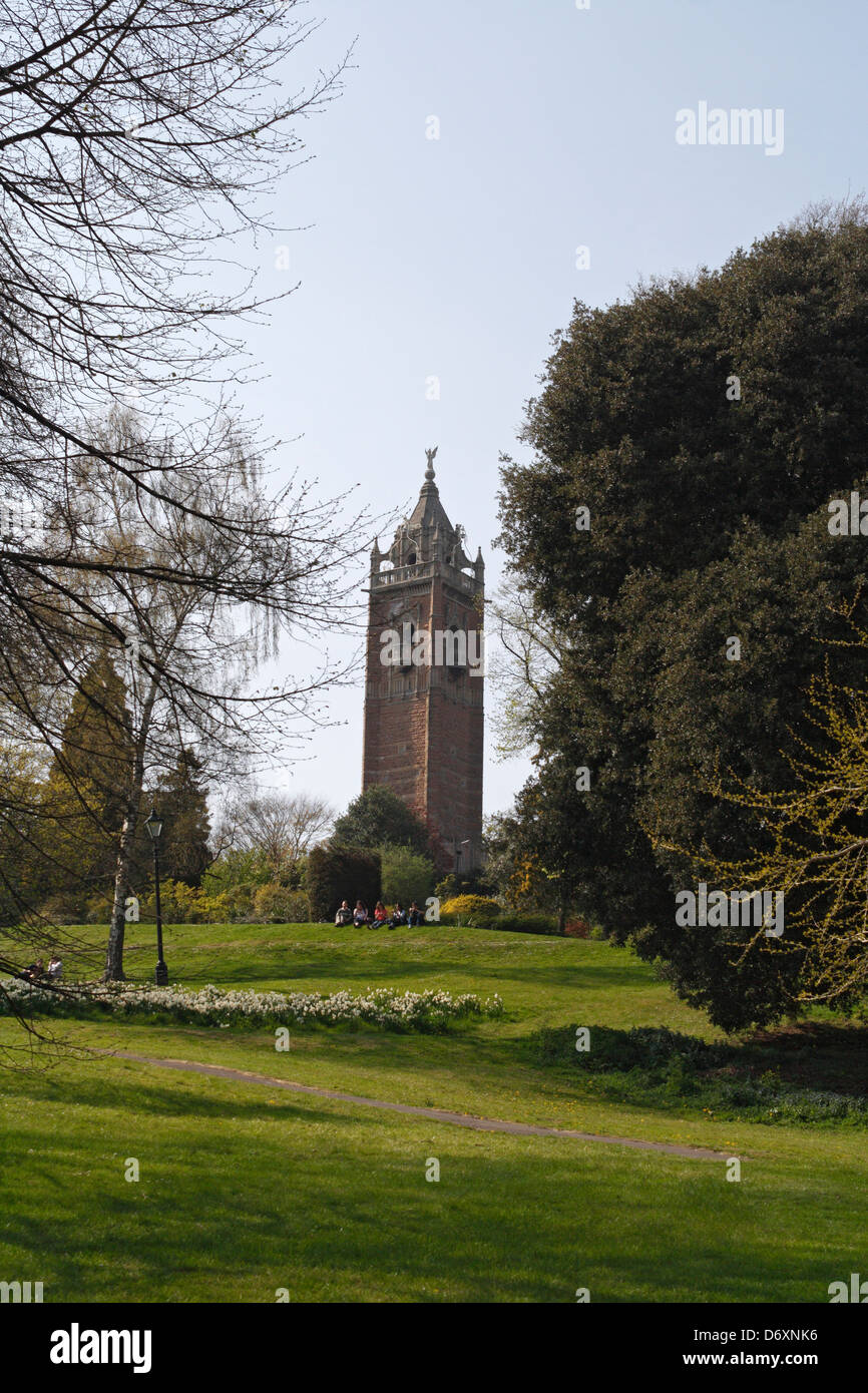Der Cabot Tower Brandon Hill Park in Bristol im Frühjahr Stockfoto