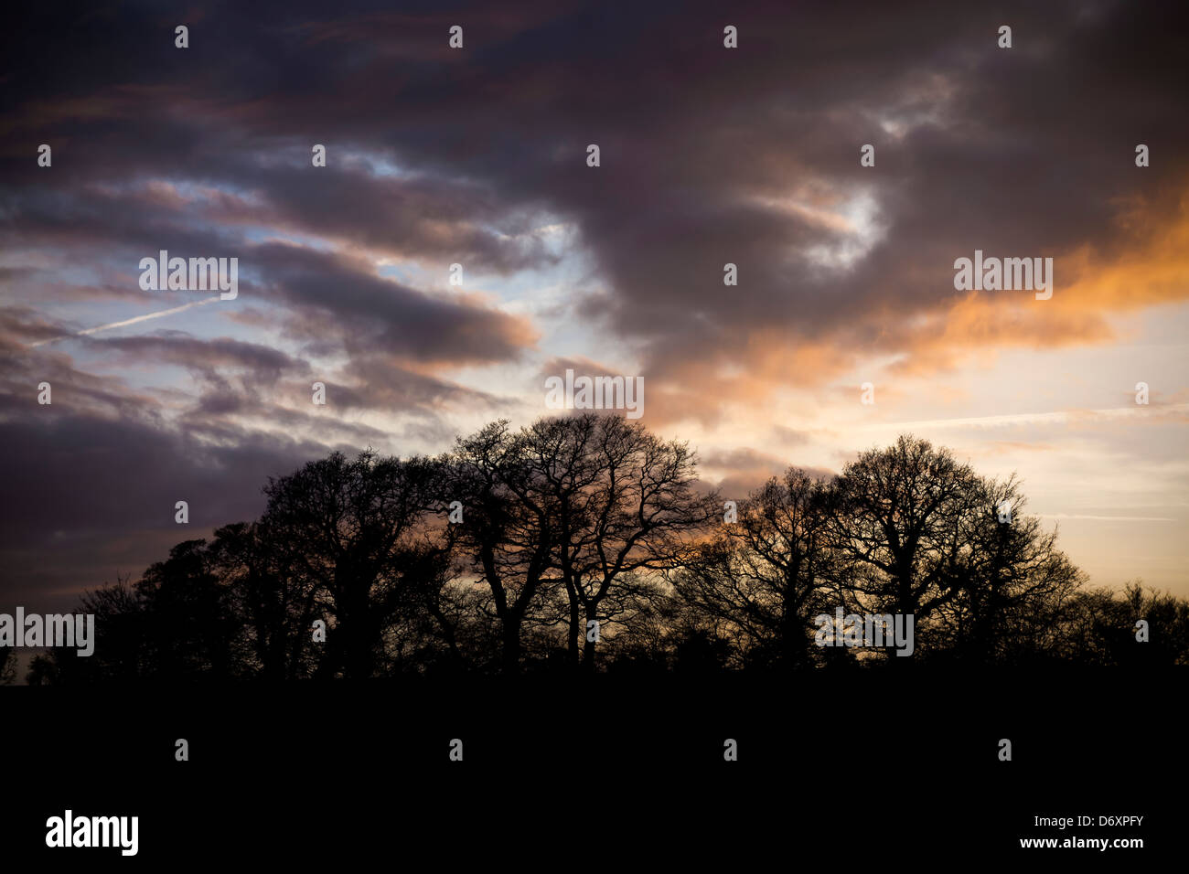 Kreative Sonnenuntergang und Skyscape Stockfoto