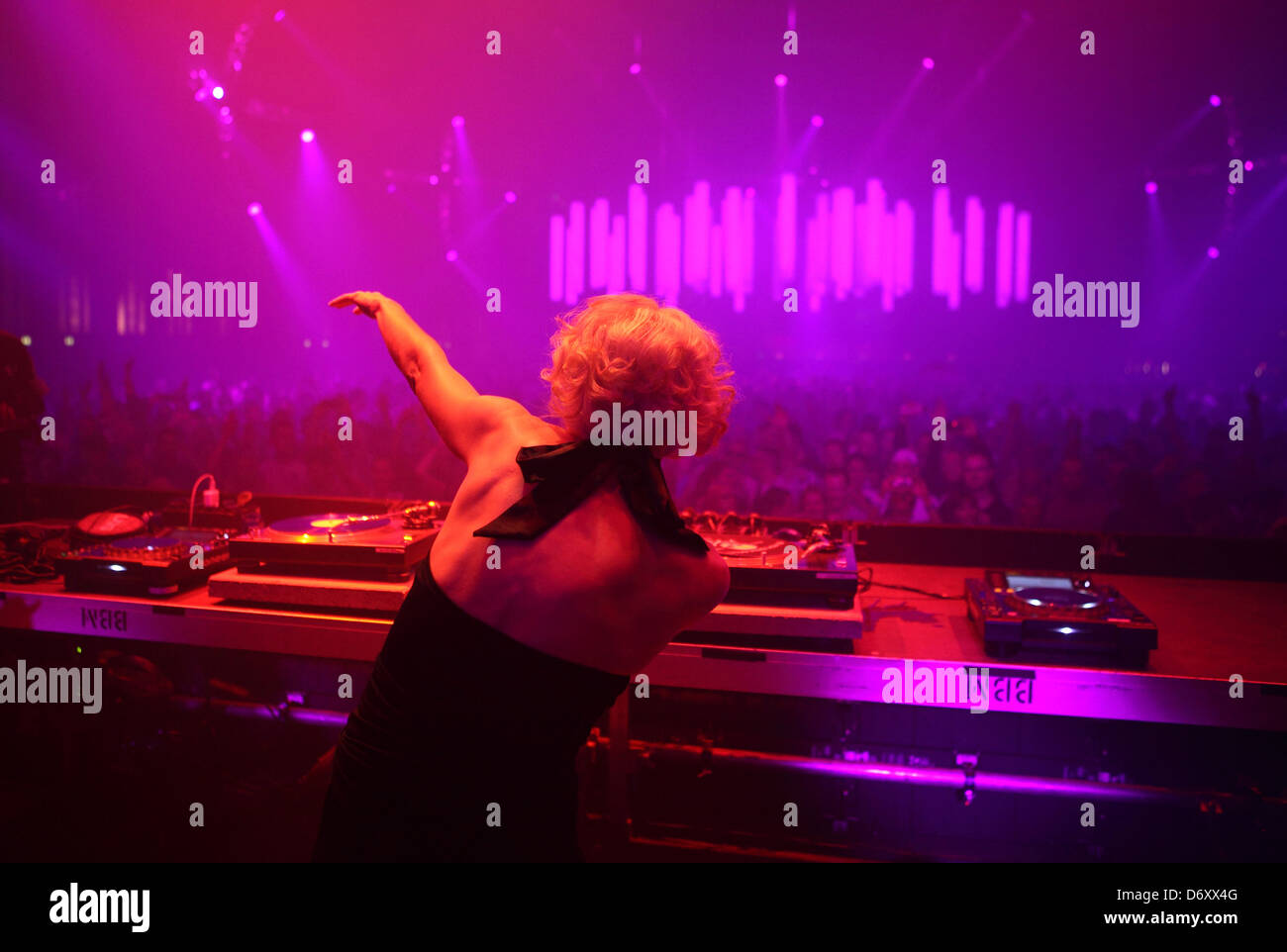 Marusha techno Fotos und Bildmaterial in hoher Auflösung Alamy