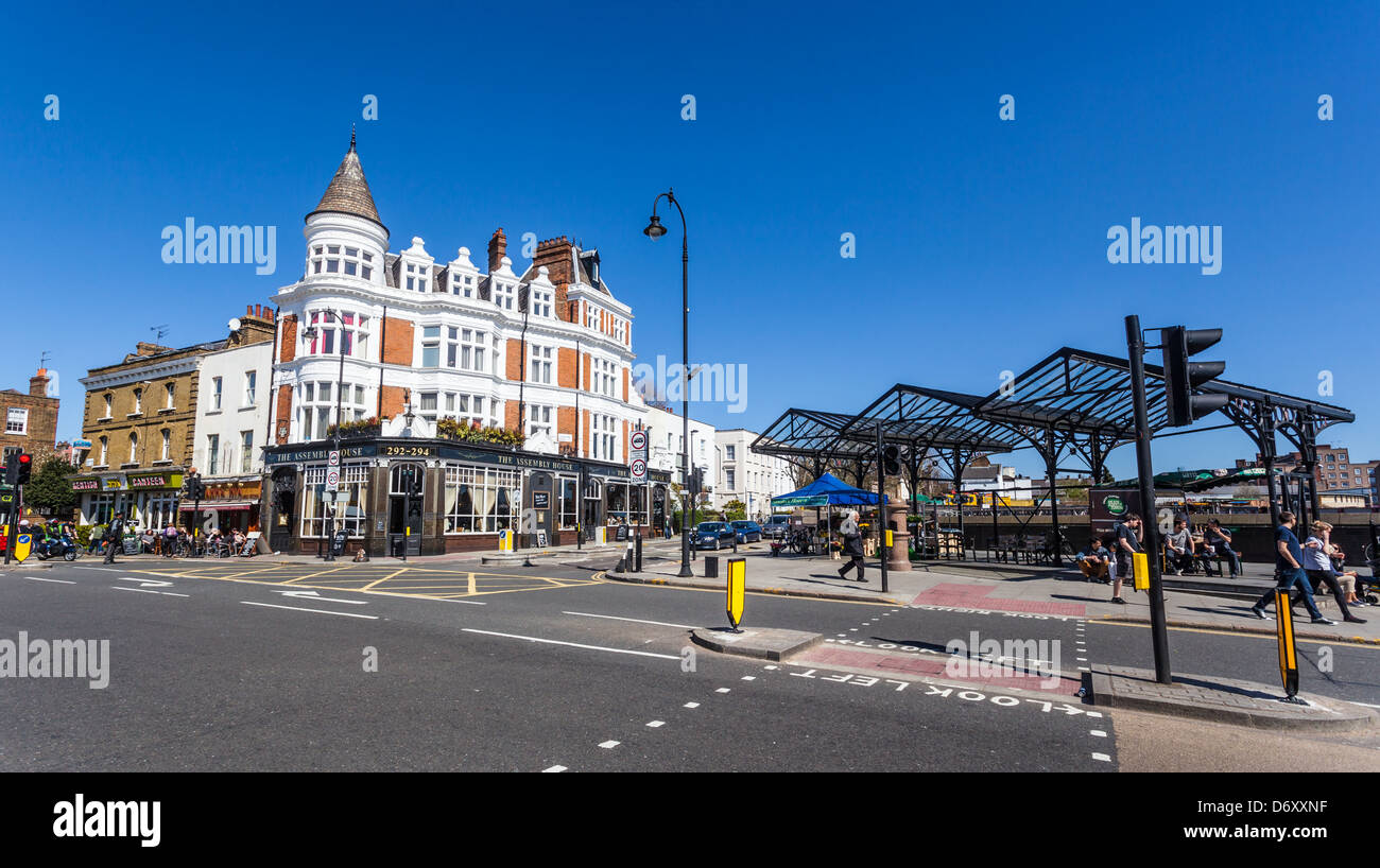 Kentish Town Street Scene, Camden, London, England, Großbritannien. Stockfoto