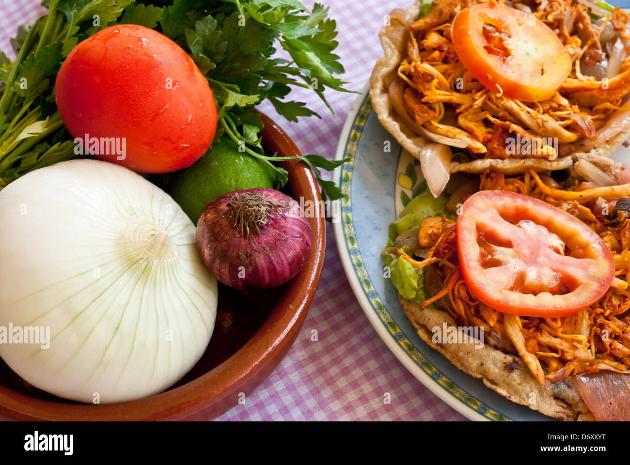 Mexikanisches Essen: Salbutes Stockfoto