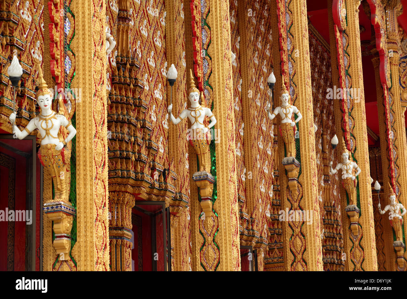 Kinnaree, mythische weibliche Vogel mit einem menschlichen Kopf immer im Tempel oder Palast gefunden Stockfoto