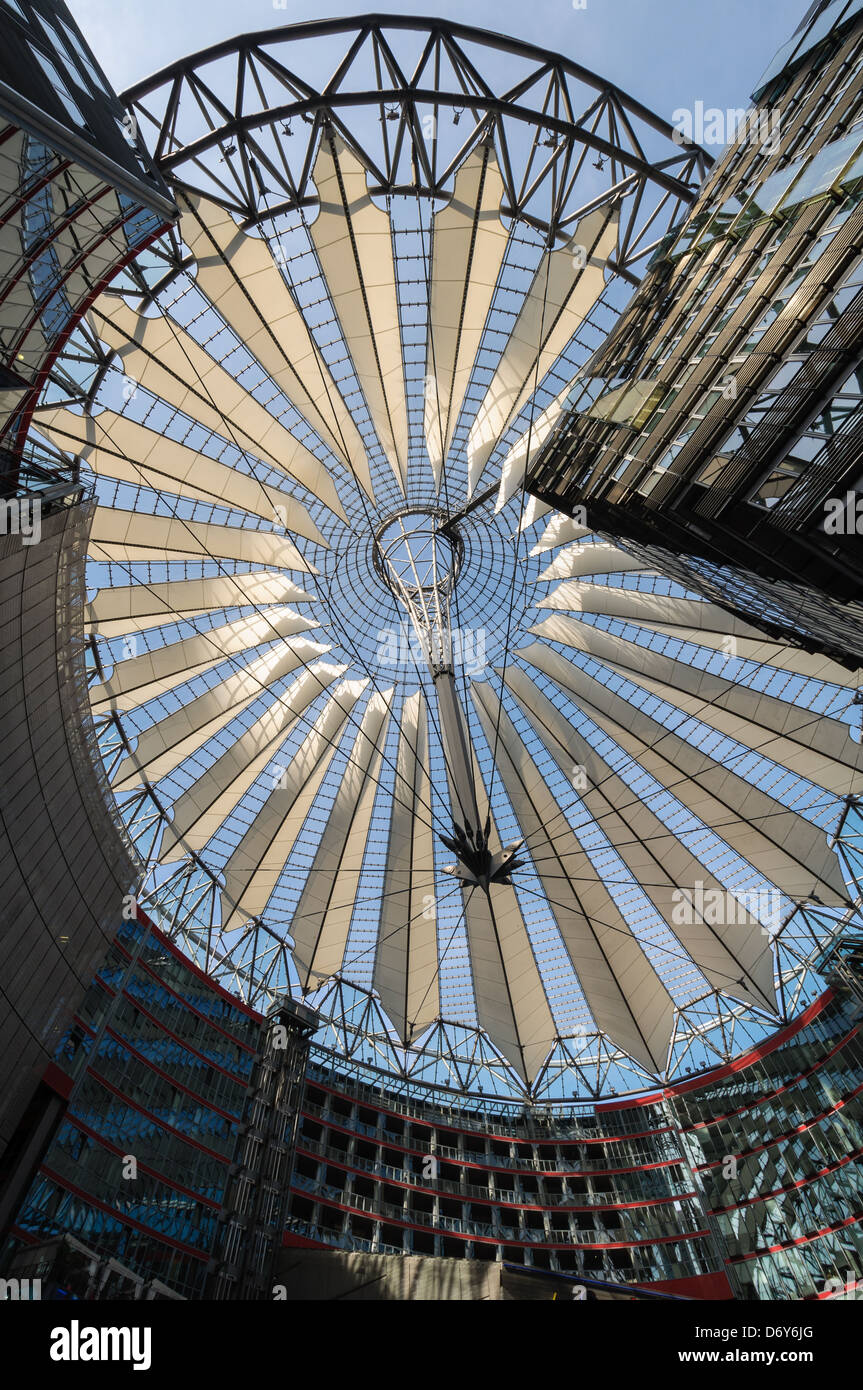 Potsdamer Platz Dachkuppel des Sony Centers am 17. September 2012 in Berlin. Stockfoto