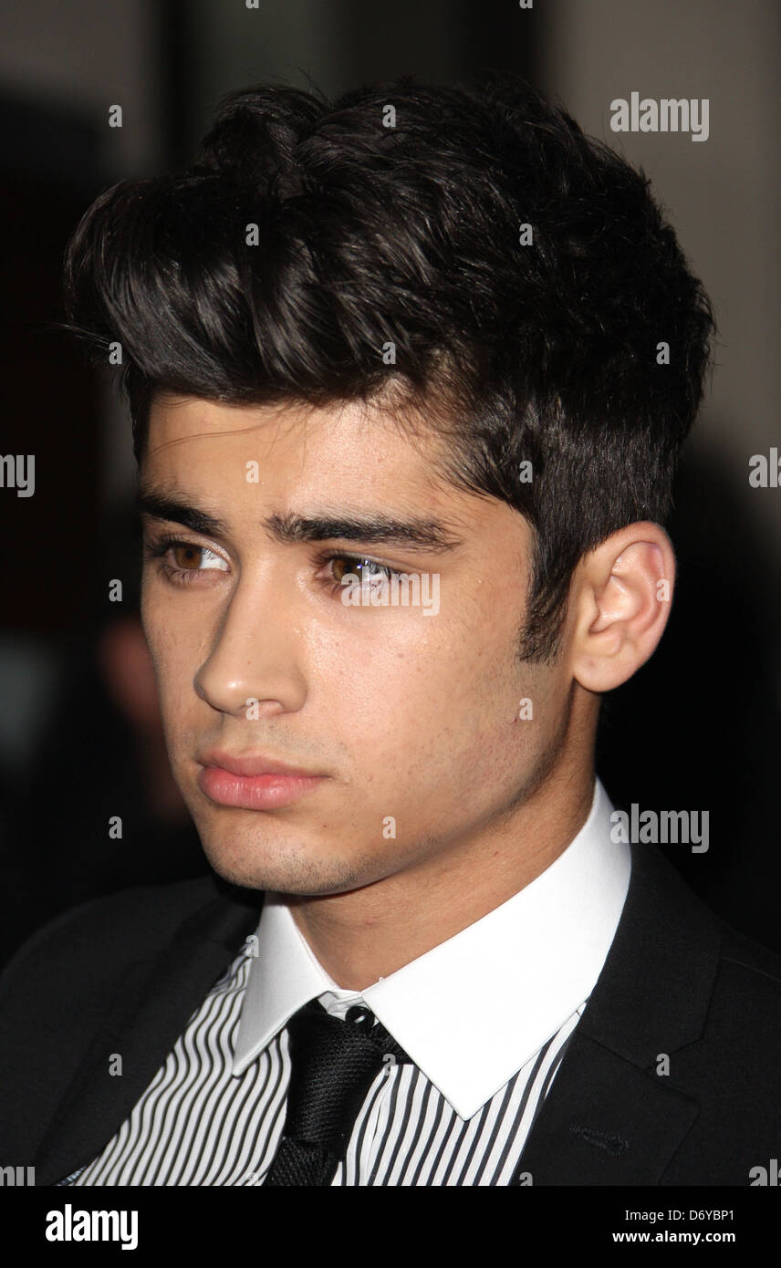 photo Zayn Malik One Direction 2011 https www alamy de stockfoto zayn malik von einer richtung gq men of the year awards 2011 ankunfte london england 060911 55920985 html