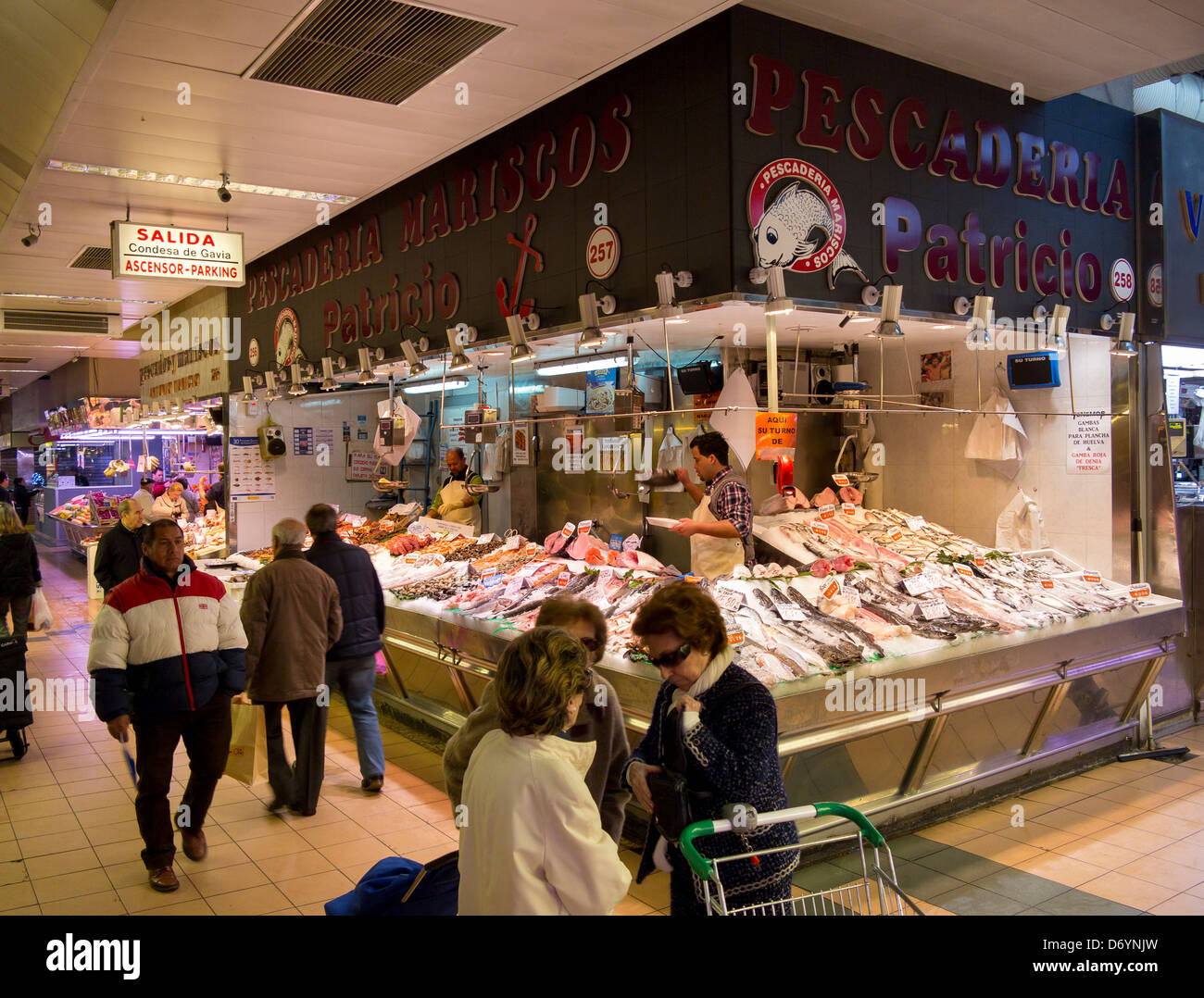 Mercado Maravillas Grosste Indoor Markt In Madrid In Cuatro Caminos Bezirk Von Tetuan Madrid Spanien Stockfotografie Alamy