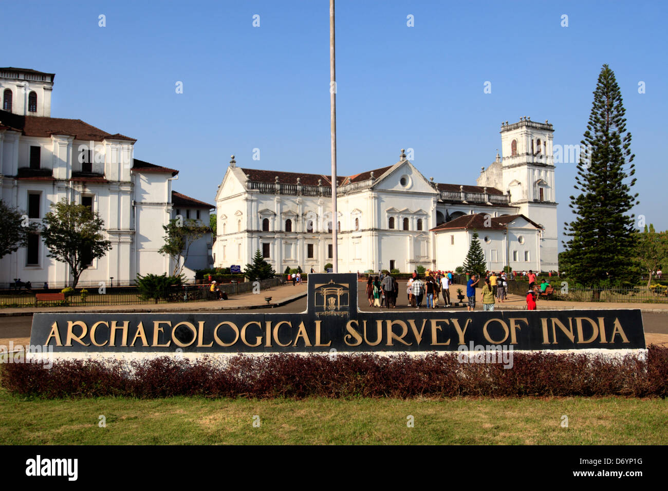 Archäologischer Survey of India unterzeichnen vor der Kathedrale Se, Old Goa, India Stockfoto