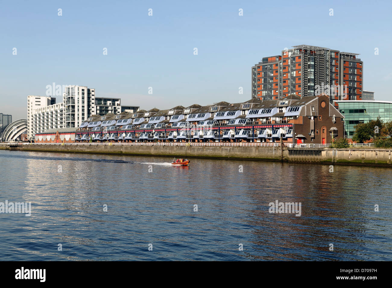 Lancefield Quay und River Heights Apartments in Finnieston am Fluss Clyde, Glasgow, Schottland, Großbritannien Stockfoto