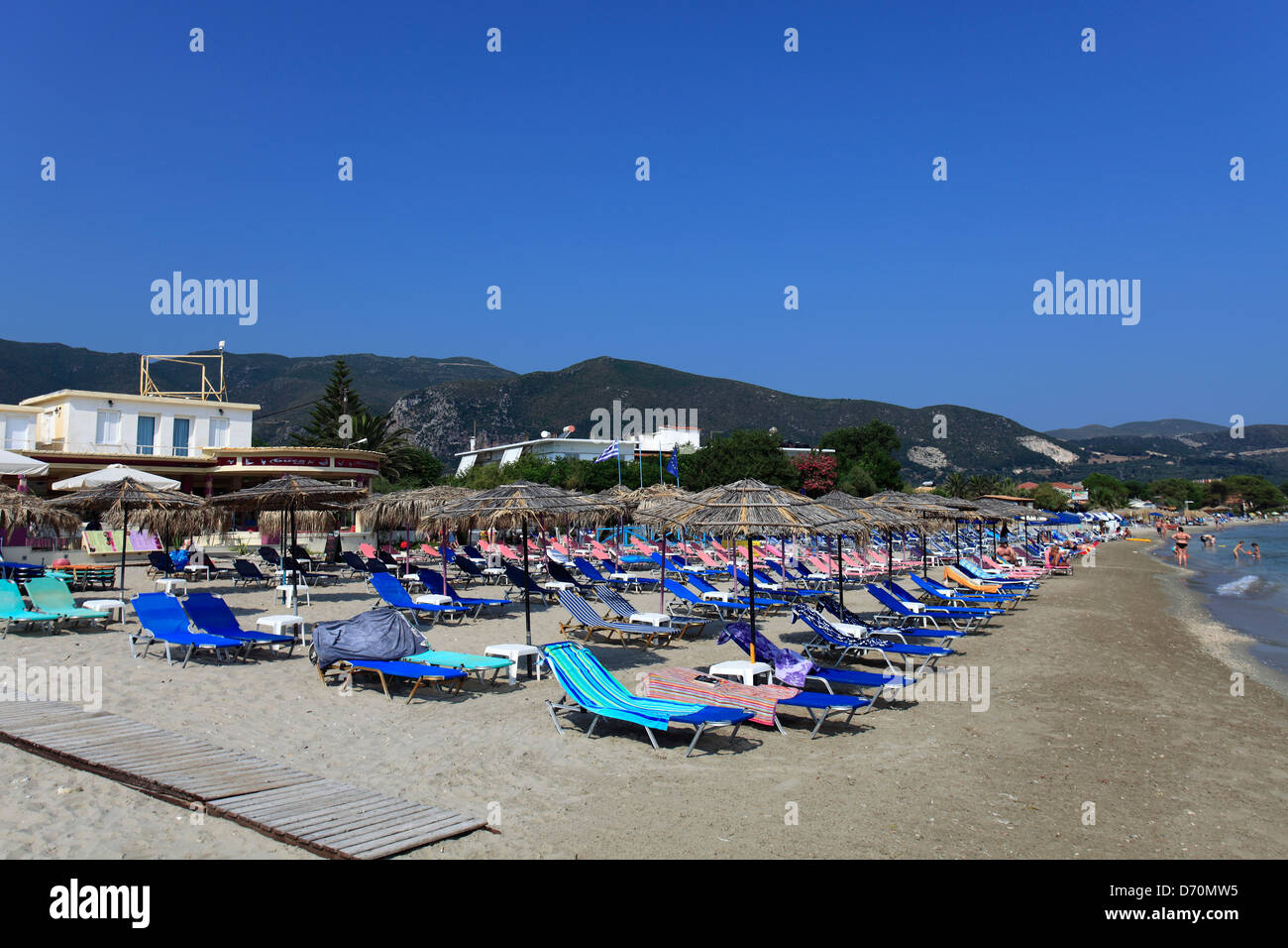 Blick auf den weitläufigen Strand bei Alikes Dorf, Insel Zakynthos, Zakynthos, Griechenland, Europa. Stockfoto