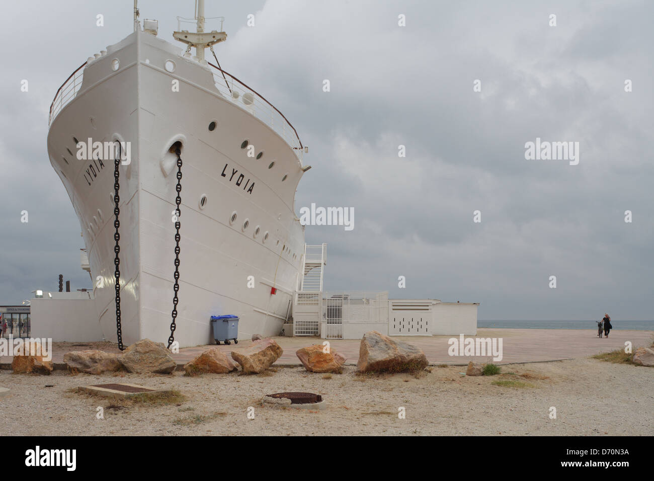 Le Barcares, Frankreich, das Schiff Lydia am Strand Stockfoto