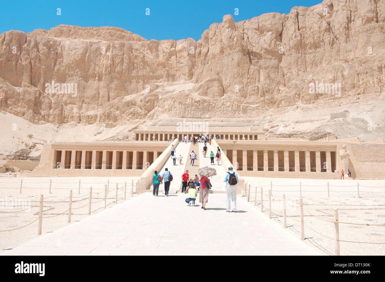 Totentempel der Königin Hatschepsut, Luxor Temple Complex, UNESCO-Weltkulturerbe, Theben, Luxor, Luxor Governorate, Ägypten, Stockfoto