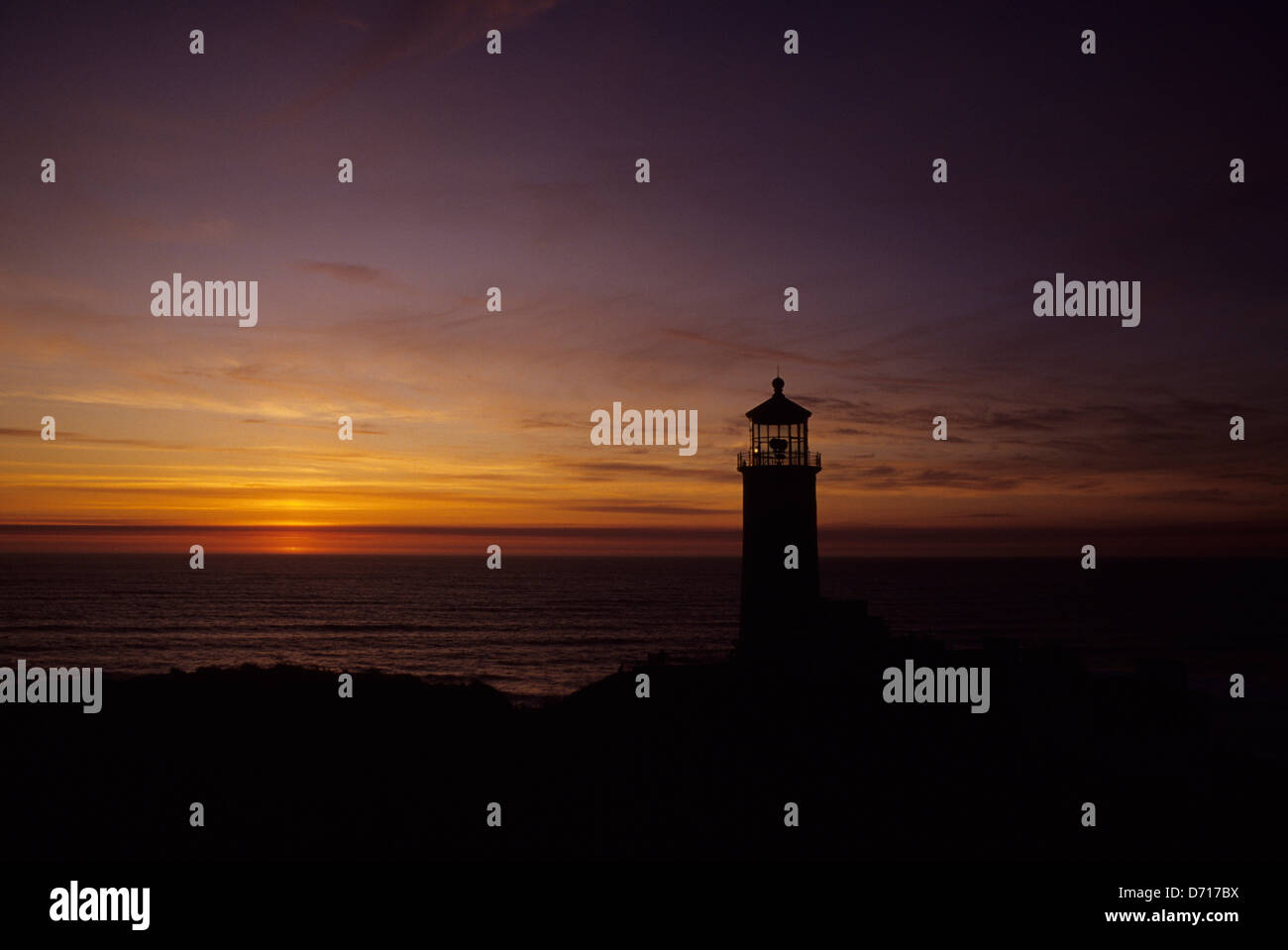 USA, Washington, Long Beach Halbinsel, Fort Canby State Park, North Head Leuchtturm, Sonnenuntergang Stockfoto
