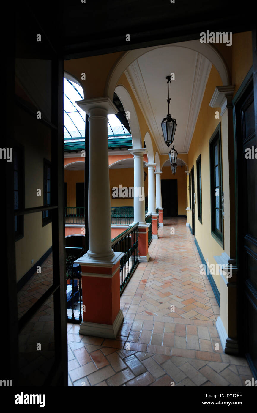 Innenhof des Hotel De La Opera In La Candelaria, die alte Stadt von Bogota, Kolumbien Stockfoto