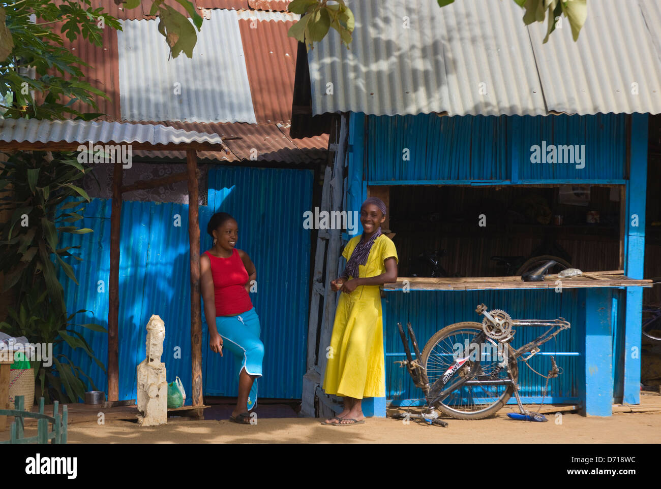 Blick auf die Straße, Nosy Be, Madagaskar Stockfoto