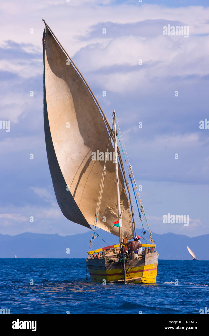 Segelboot Angeln im Meer, Nosy Be, Madagaskar Stockfoto