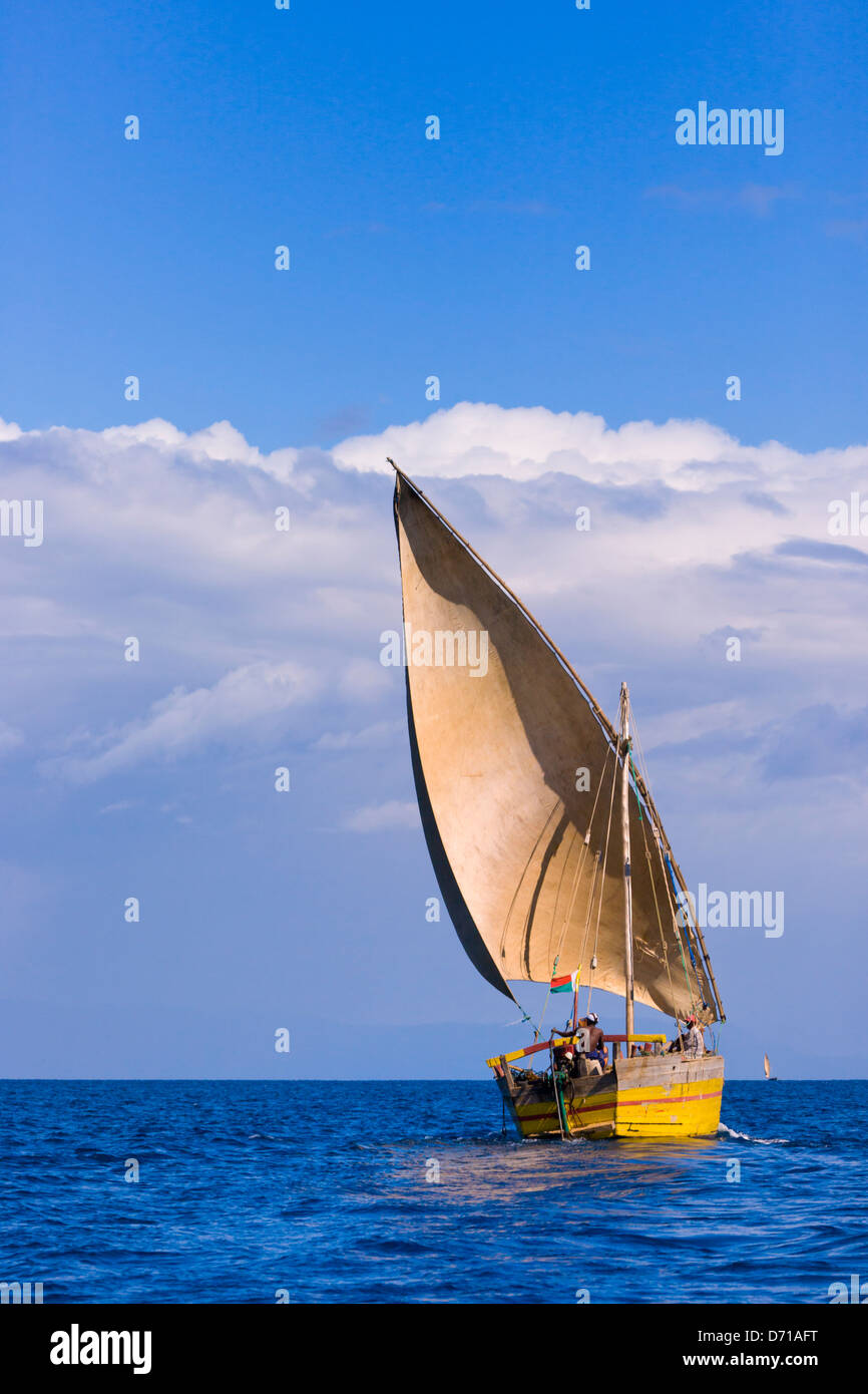 Segelboot Angeln im Meer, Nosy Be, Madagaskar Stockfoto