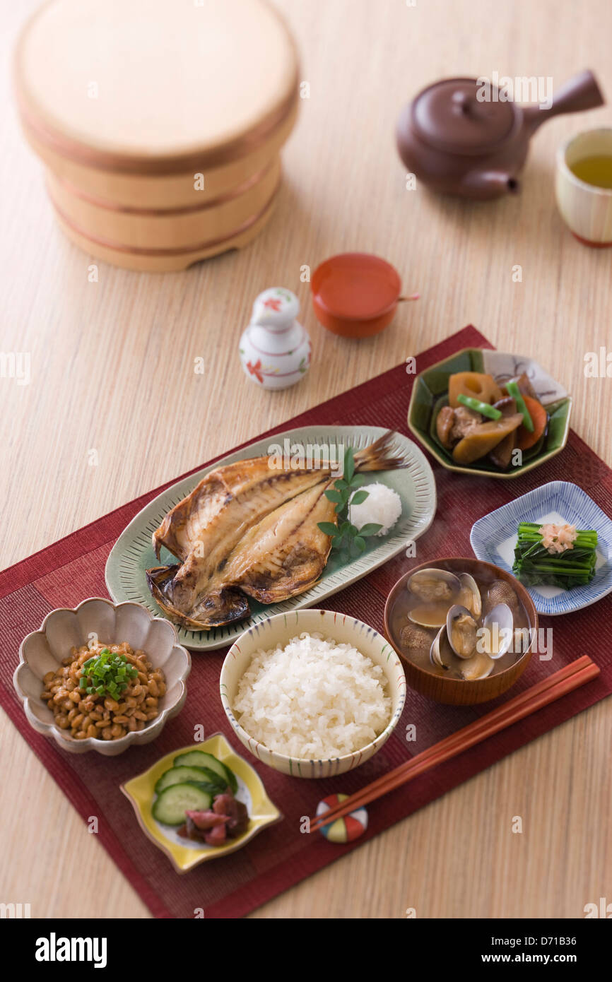 Traditionelles japanisches Frühstück Stockfoto