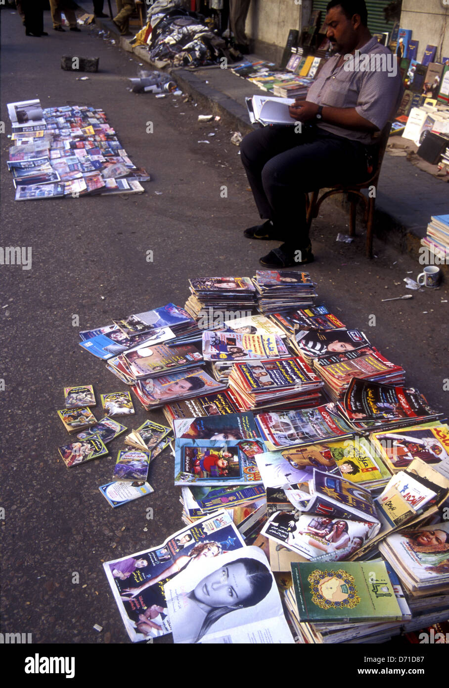 Street Magazine-Verkäufer Alexandria Ägypten Stockfoto