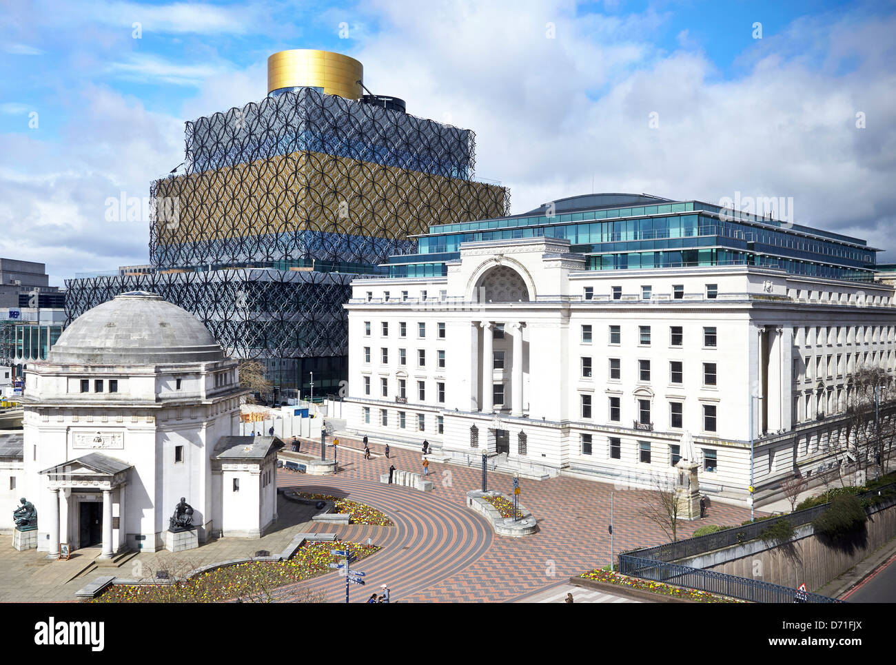 Neue Birmingham Bibliothek neben Baskerville House, Centenary Square in Birmingham UK. Stockfoto