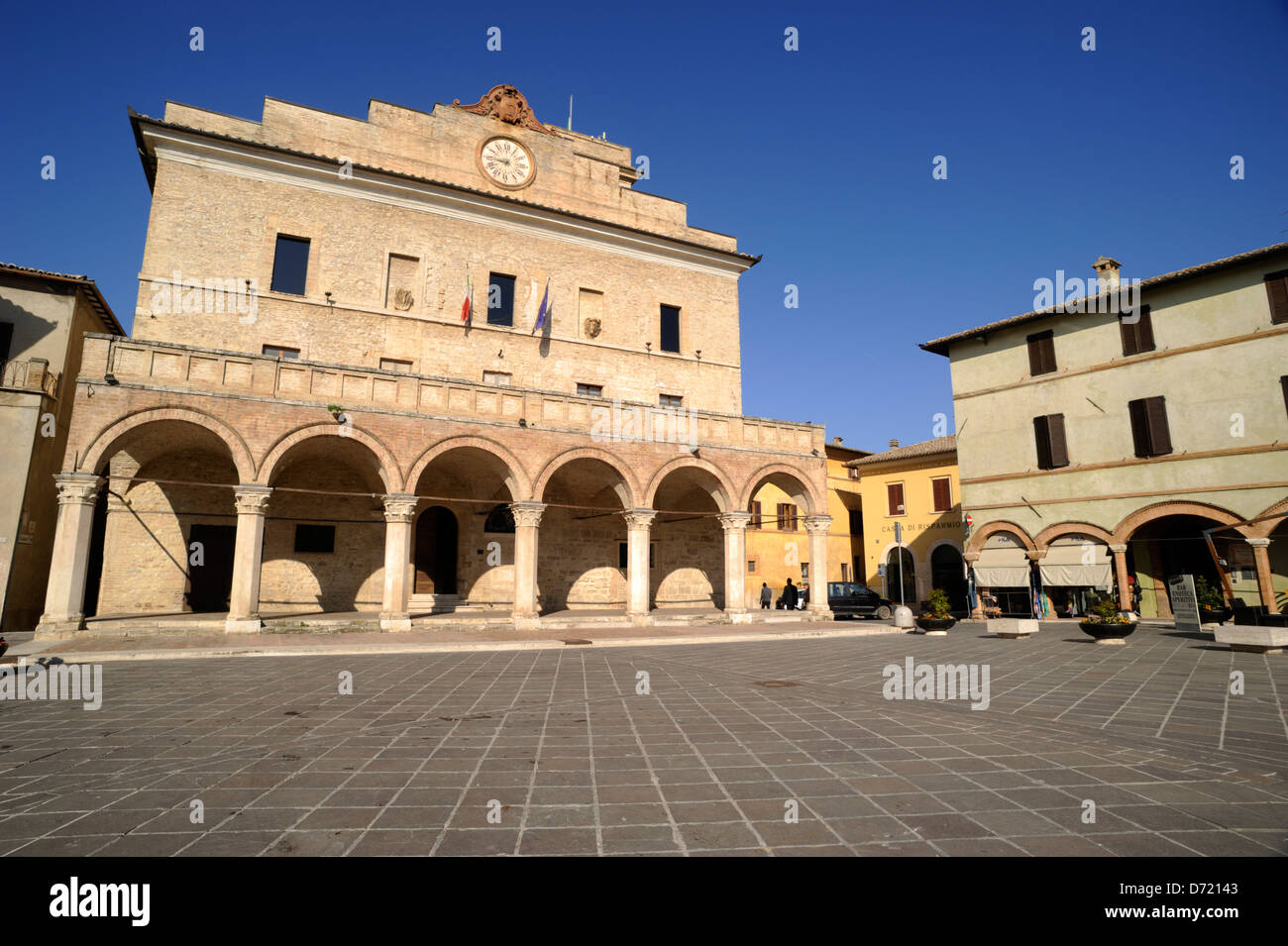 Italien, Umbrien, Montefalco, Piazza del Comune, Stadthaus Stockfoto