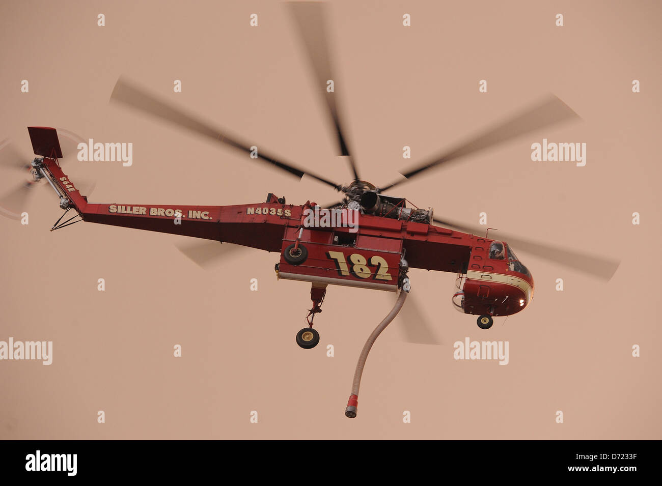 S-64E Köpfe für das Betanken von Sky-Kran Sikorsky-Hubschrauber Stockfoto