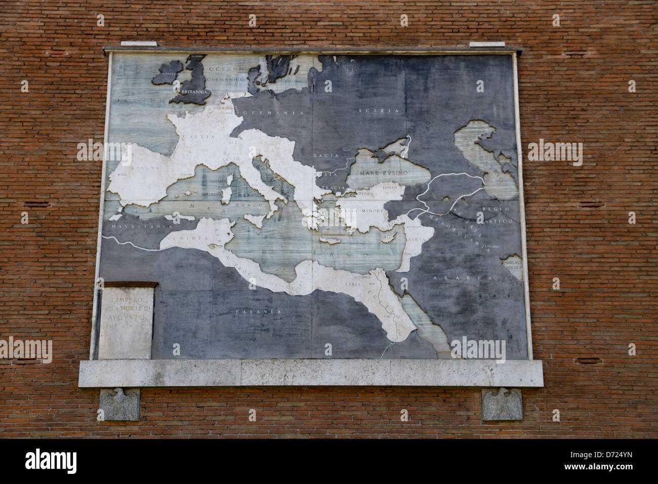 Rom Italien Reliefkarte zeigt das römische Reich am Forum romanum Stockfoto