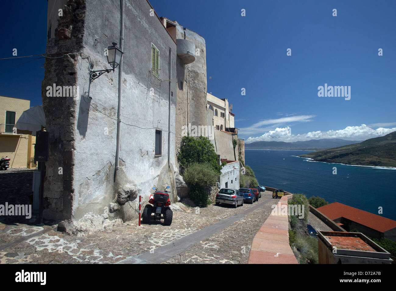Castelsardo, Italien, schauen hinunter an die Westküste von Nord-Sardinien Stockfoto