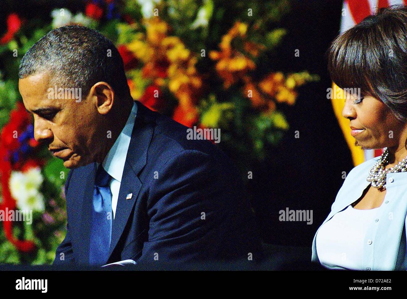 26. April 2013 - Waco, Texas, USA - Barak Obama und Michelle Obama in Erinnerung an West, eine Trauerfeier für getöteten und Verletzten in einer gewaltigen Explosion bei einer Düngemittelfabrik in West, fand am 25.04.2013 Texas am April 17th,2013.The Dienst an der Ferrell Center Baylor University In Waco, Texas statt. (Kredit-Bild: © Jeff Newman/Globe Photos/ZUMAPRESS.com) Stockfoto