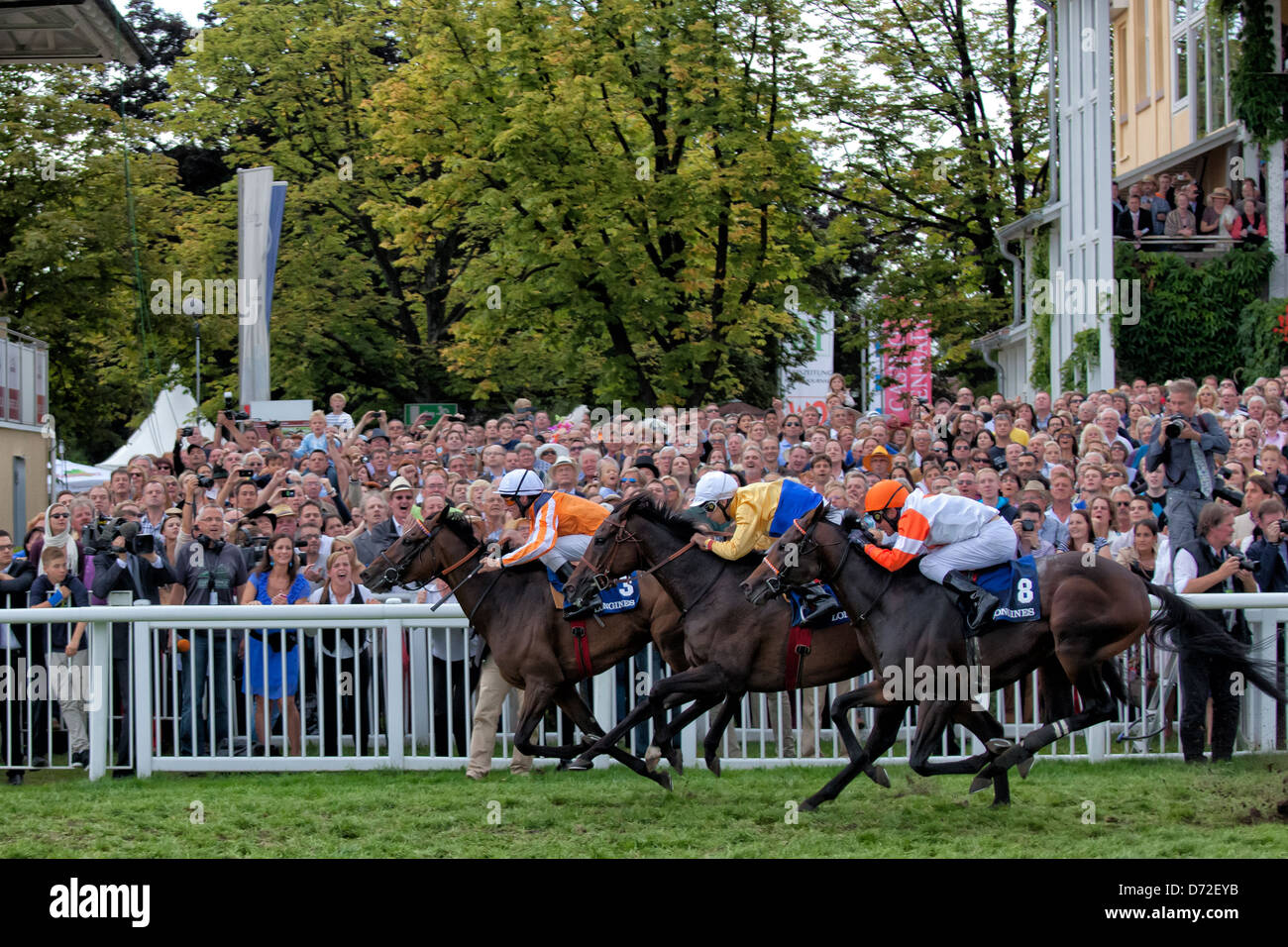 Iffezheim, Deutschland, Ende der Longines-Cup mit Danedream Andrasch starke gewinnt Stockfoto