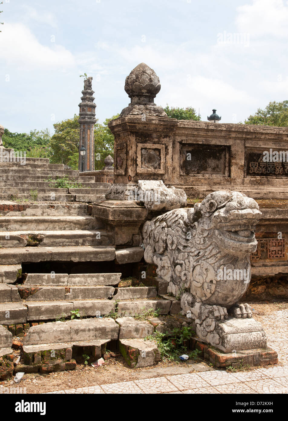 Hue, Vietnam antiken Tempel gegenüber der Zitadelle Stockfoto