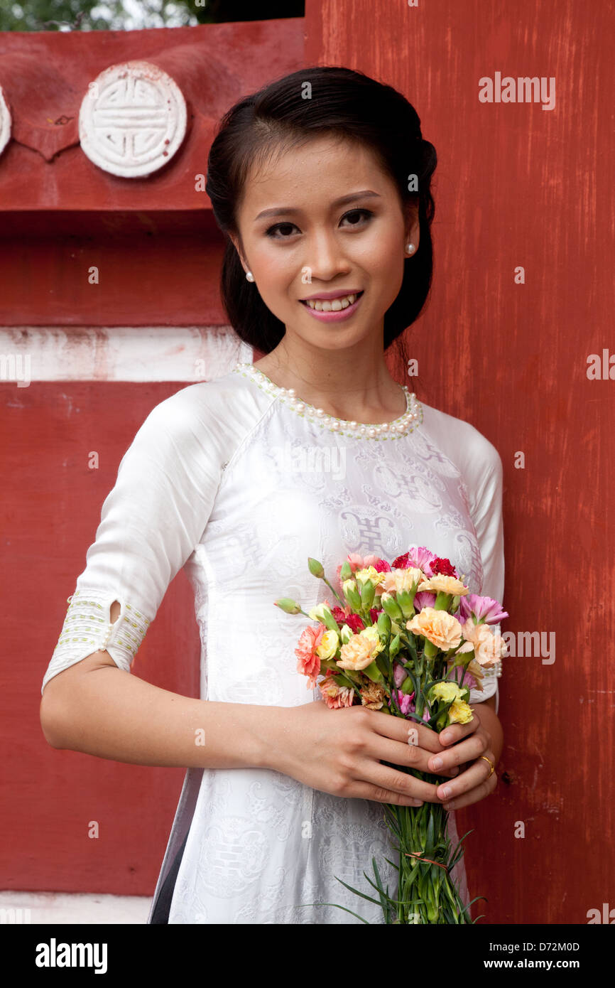 Hue, Vietnam, Portrait einer Braut Stockfoto