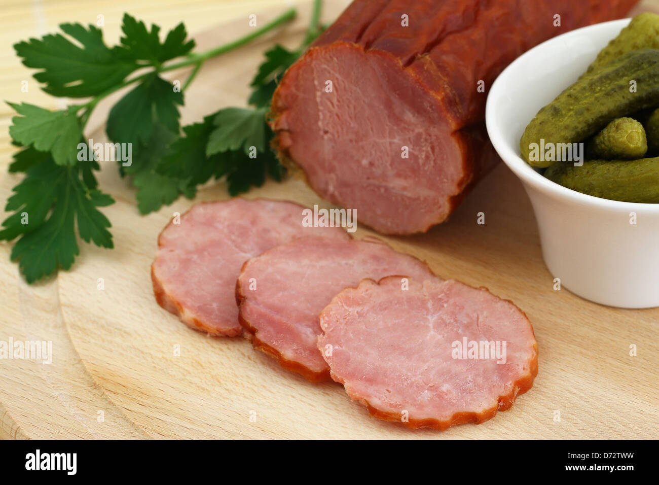 Traditionelle polnische Wurst geräuchert, Nahaufnahme Stockfoto