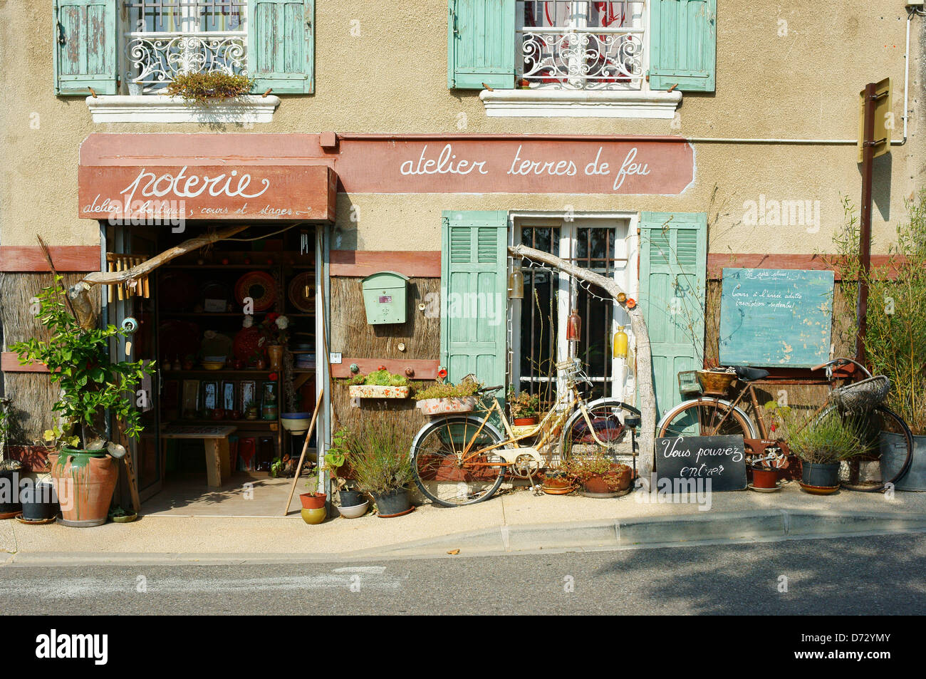 Rustrel Dorf Provence Frankreich Stockfoto