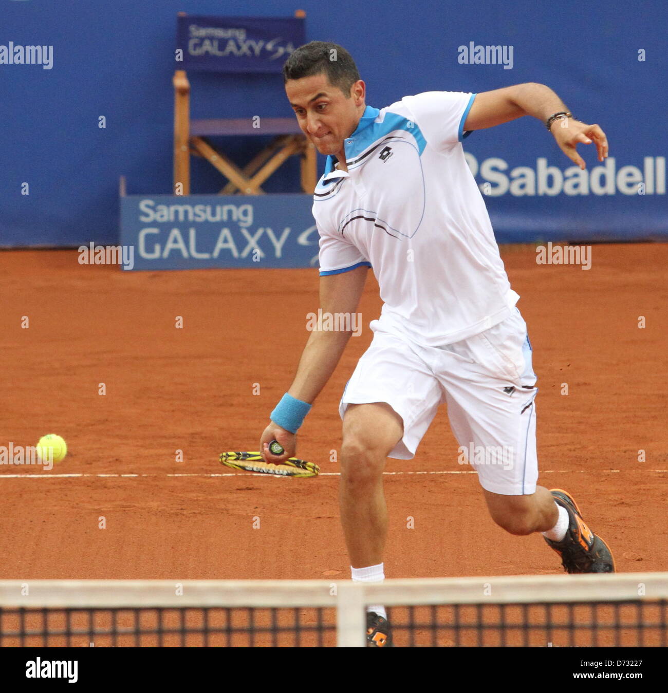 27.04.2013. Barcelona, Spanien. Barcelona Open Banc de Sabadell Trofeo Conde de Godo. Bild zeigt Nicolas Almagro in Aktion beim Spiel gegen Philipp Kohlschreiber am Tennis Barcelona Stockfoto