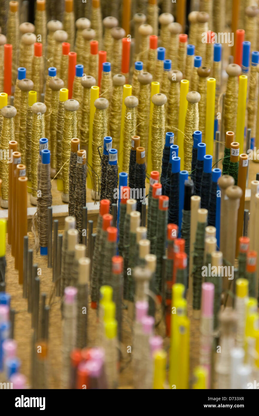 Bunte Spulen von Threads, Kyoto, Japan Stockfoto
