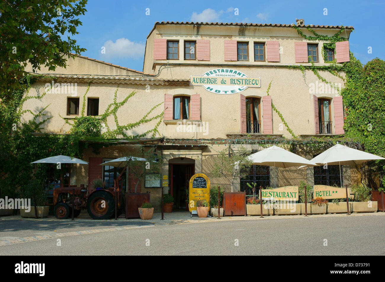 Rustrel Dorf Provence Frankreich Stockfoto