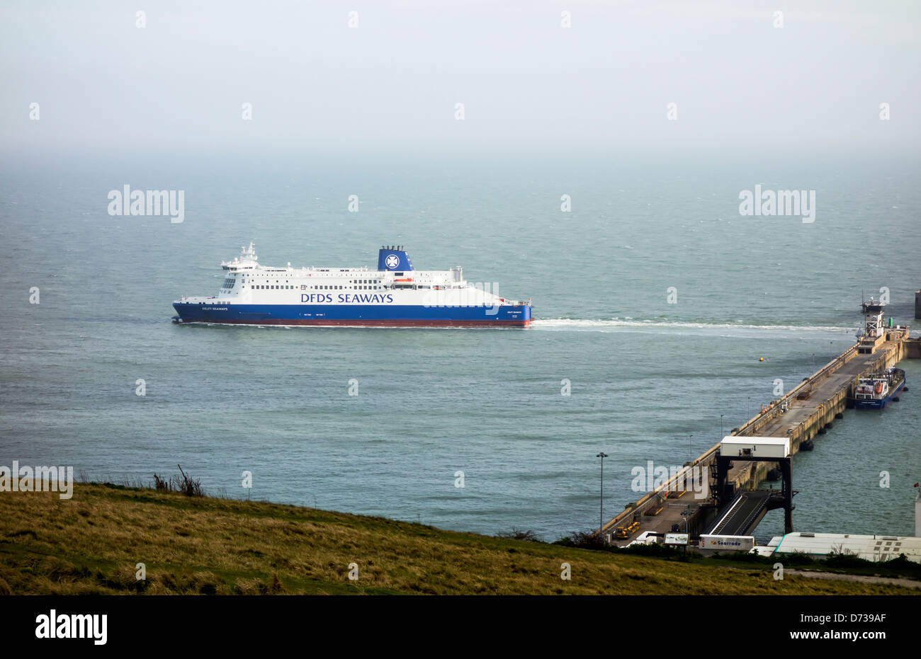 DFDS Seaways Cross Channel Fähre Dover Hafen verlassen Stockfoto