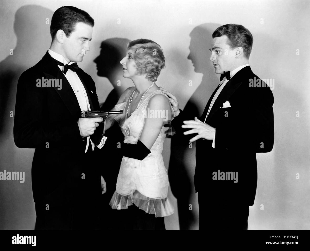 DER Eingang zur Hölle 1930 Warner Bros Film mit von l: Lew Ayres, Dorothy Matthews, James Cagney Stockfoto