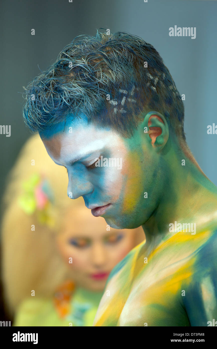 Body painting Fotos und Bildmaterial in hoher Auflösung Seite 3 Alamy