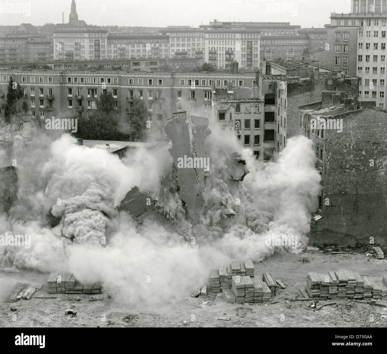 Strahlen der alten Gebäude an der Weberwiese, Ost-Berlin, DDR Stockfoto