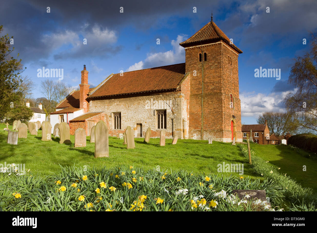 St.-Andreas Kirche im Dorf Bonby an einem Frühlingsabend. North Lincolnshire, England. April. Stockfoto