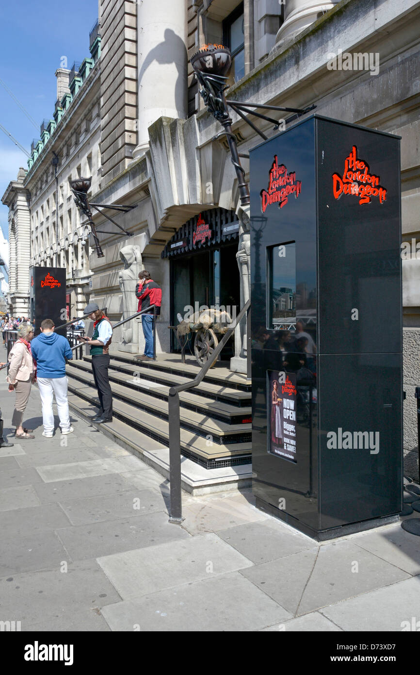 London Dungeon-Eingang am neuen Standort in der County Hall, aufbauend auf der South Bank Stockfoto