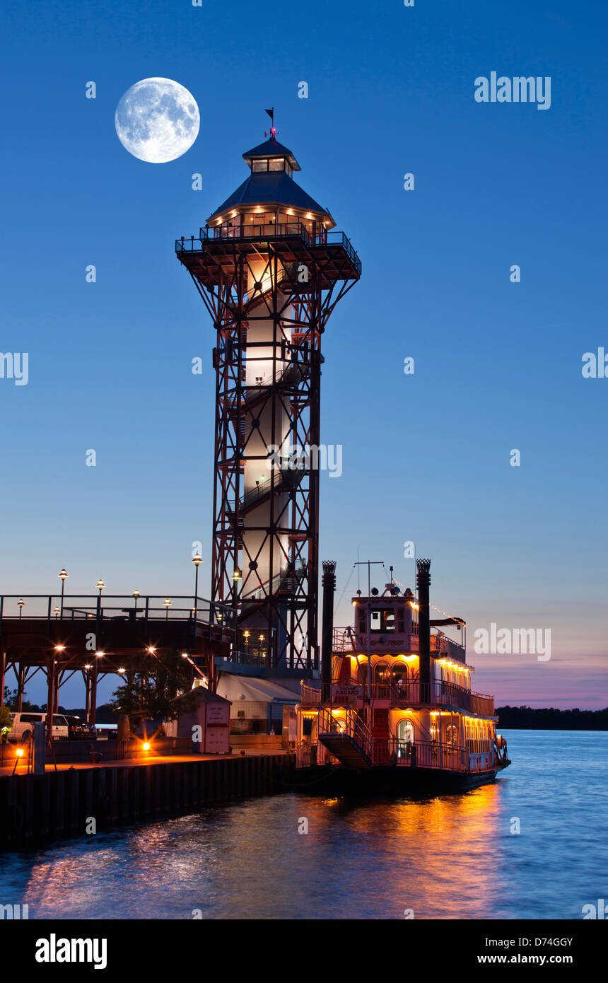 VICTORIAN PRINZESSINNENTURM STEAMBOAT BICENTENNIAL DOBBINS LANDING WATERFRONT ERIE PENNSYLVANIA USA Stockfoto