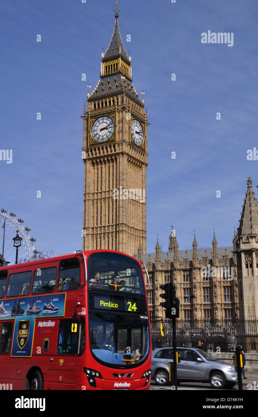 London Bus vor Big Ben Stockfoto
