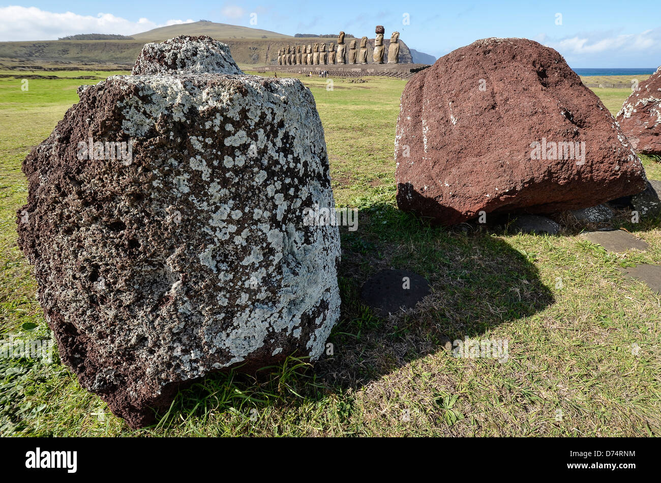 Top Knoten aufgereiht in der Nähe von Ahu Tongariki, Osterinsel Stockfoto