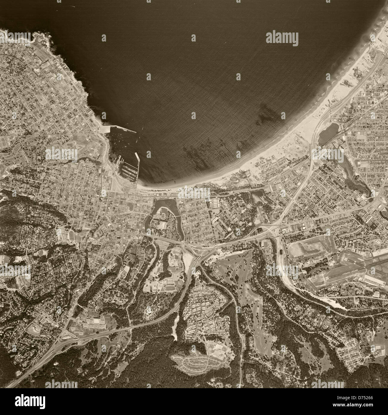 historische Luftaufnahme Monterey, Kalifornien 1968 Stockfoto