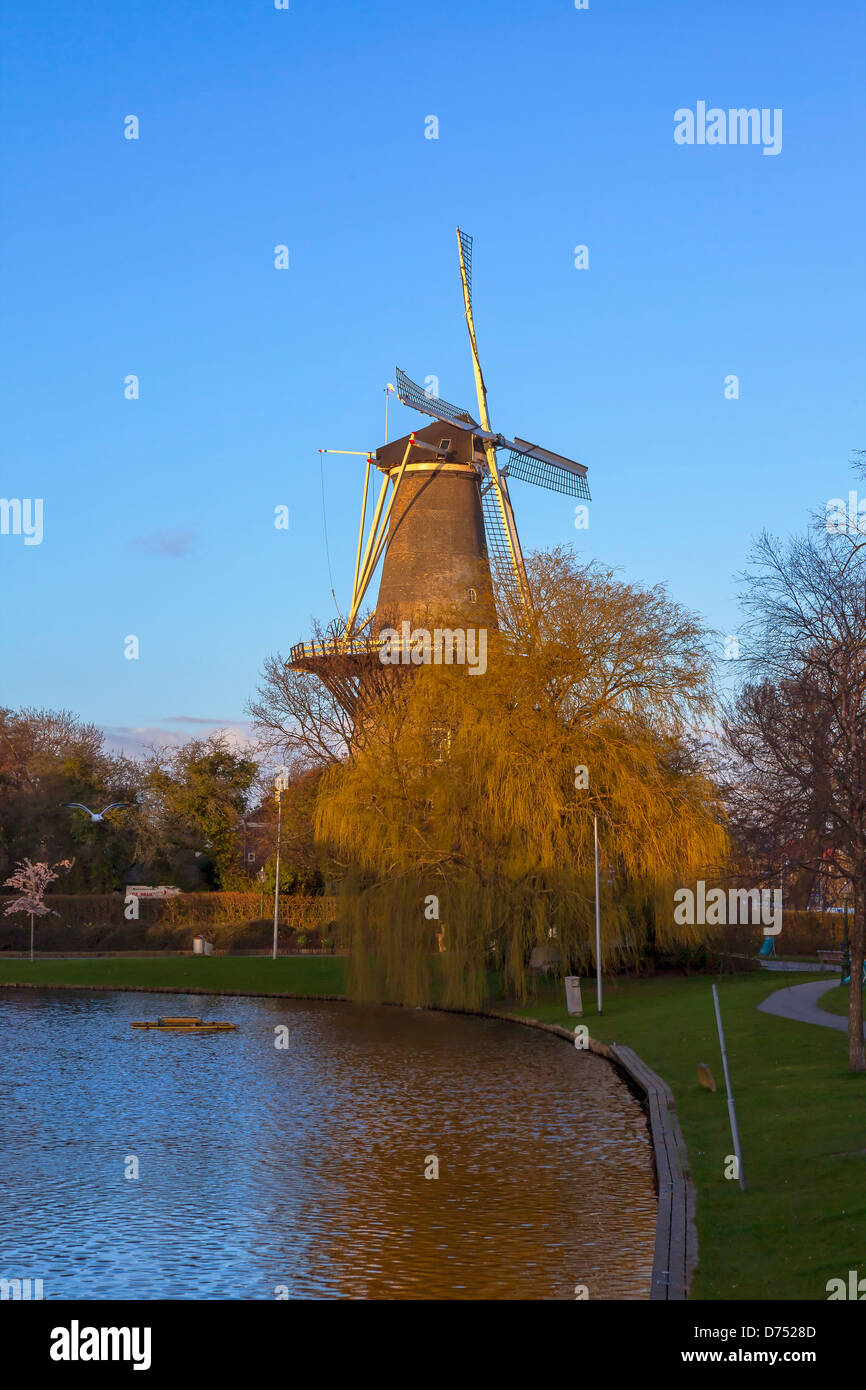 Windmühle Museum De Valk in Leiden, Südholland, Niederlande Stockfoto