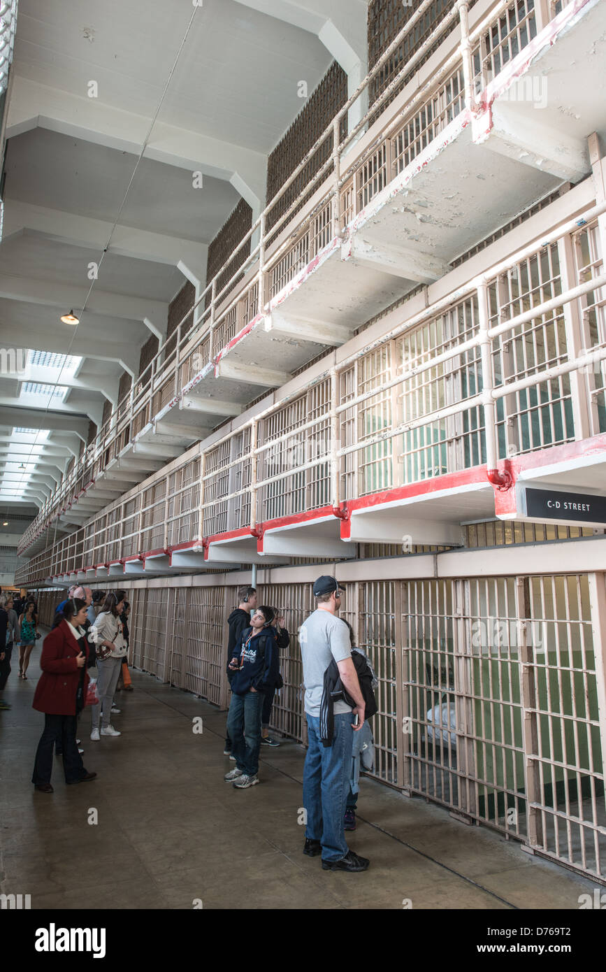 SAN FRANCISCO, Kalifornien - im Inneren der Zelle blockieren, in denen die Zellen des Insasse in Alcatraz Gefängnis auf der Insel Alcatraz in der Bucht von San Francisco. Stockfoto